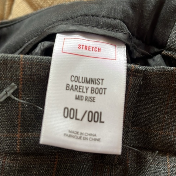 Express Columnist Mid Rise Barely Boot Pant - Picture 12 of 12